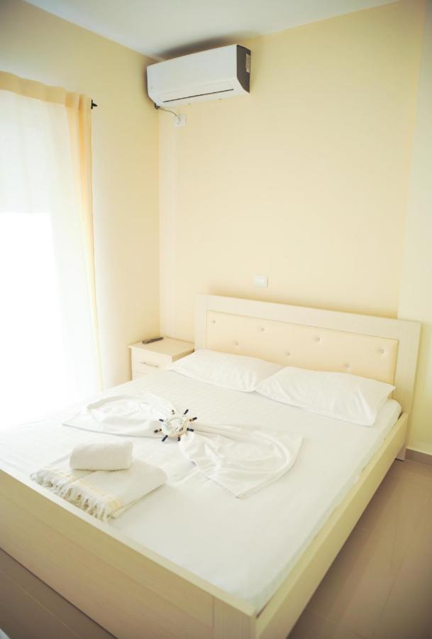 Vitamin Sea Sarandë 外观 照片
