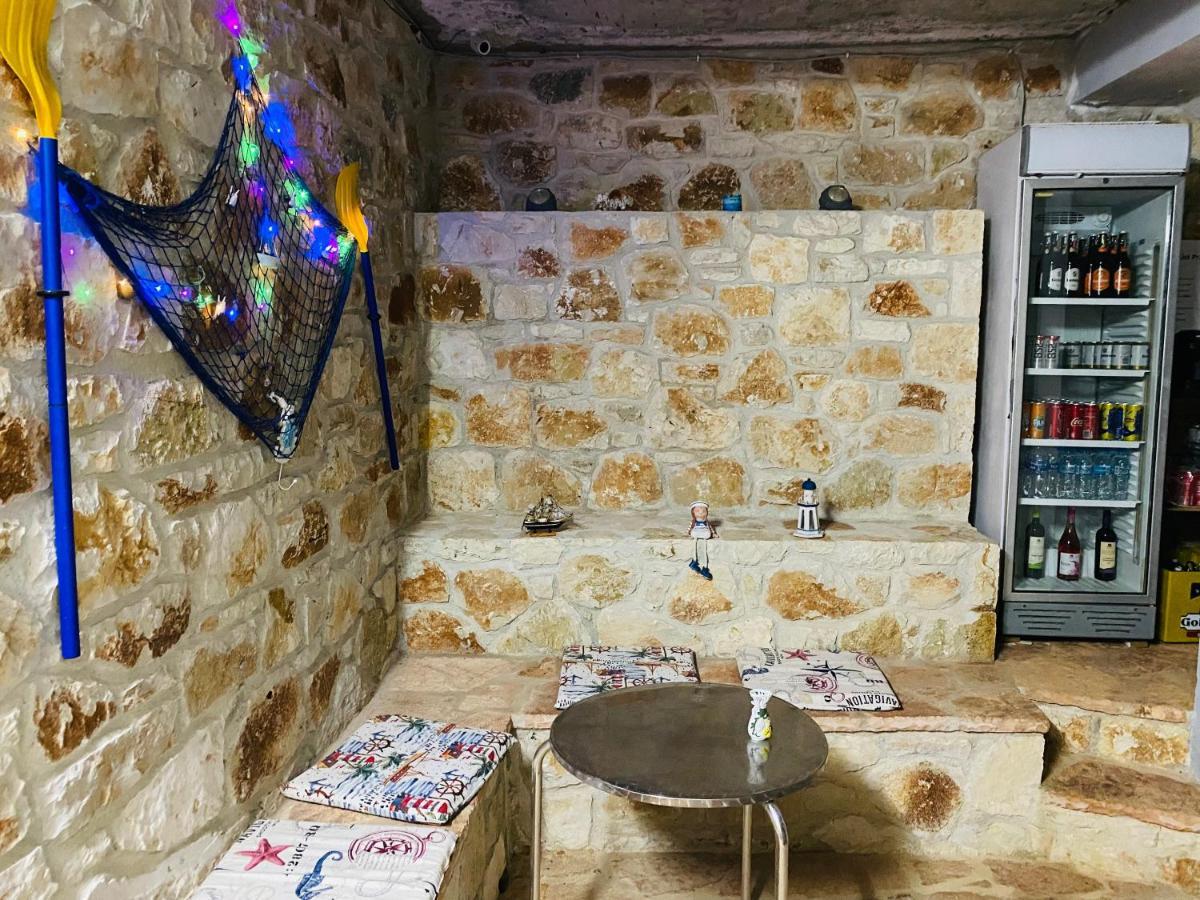 Vitamin Sea Sarandë 外观 照片