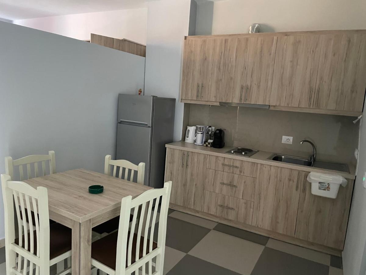 Vitamin Sea Sarandë 外观 照片